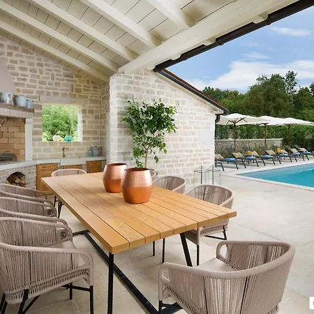 Villa Zoe